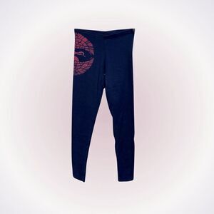 GWC Good World Clothing blue indigo leggings with hip graphic | Sz M